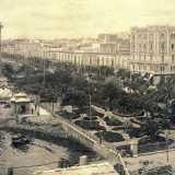 ...una terrazza ricca di alberi e aiuole che affacciava direttamente sulla costa e che fu �tagliata� successivamente per permettere la creazione del primo tratto di lungomare nel 1926